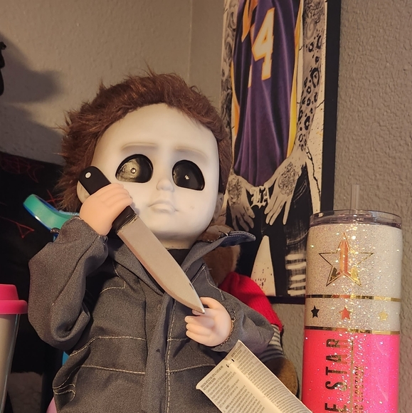 Meet your Posher, Katt aka DirtyPrincess - Picture 2 of 8